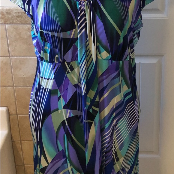 Dress - Picture 3 of 3